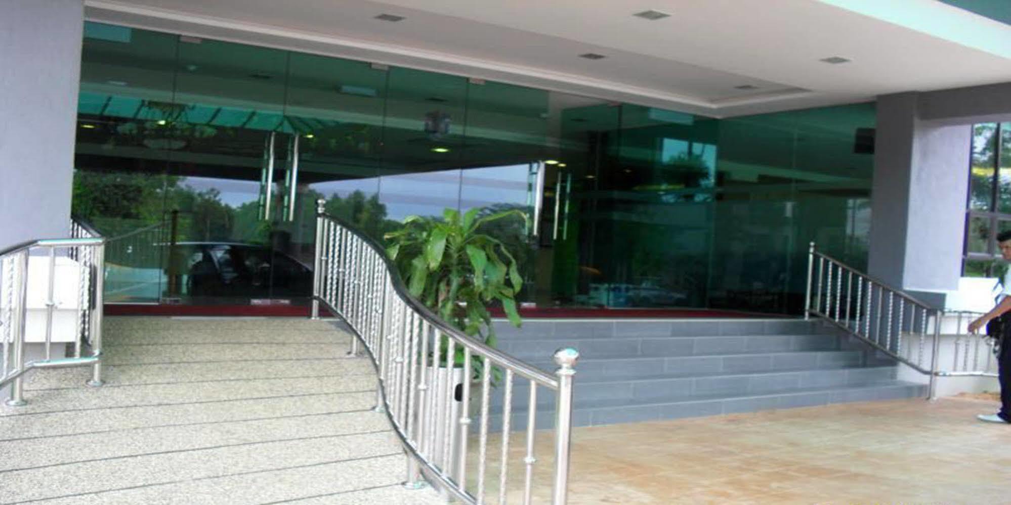 Sutera Hotel Seremban Kültér fotó